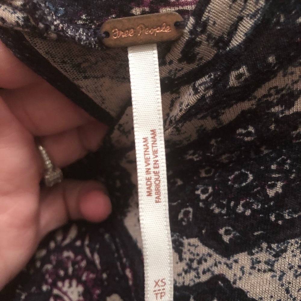 Free people - Picture 3 of 3
